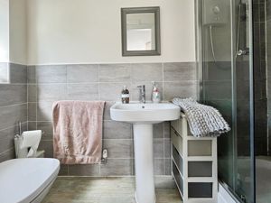 En suite- click for photo gallery